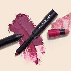 TRESTIQUE - Matte Lip Crayon